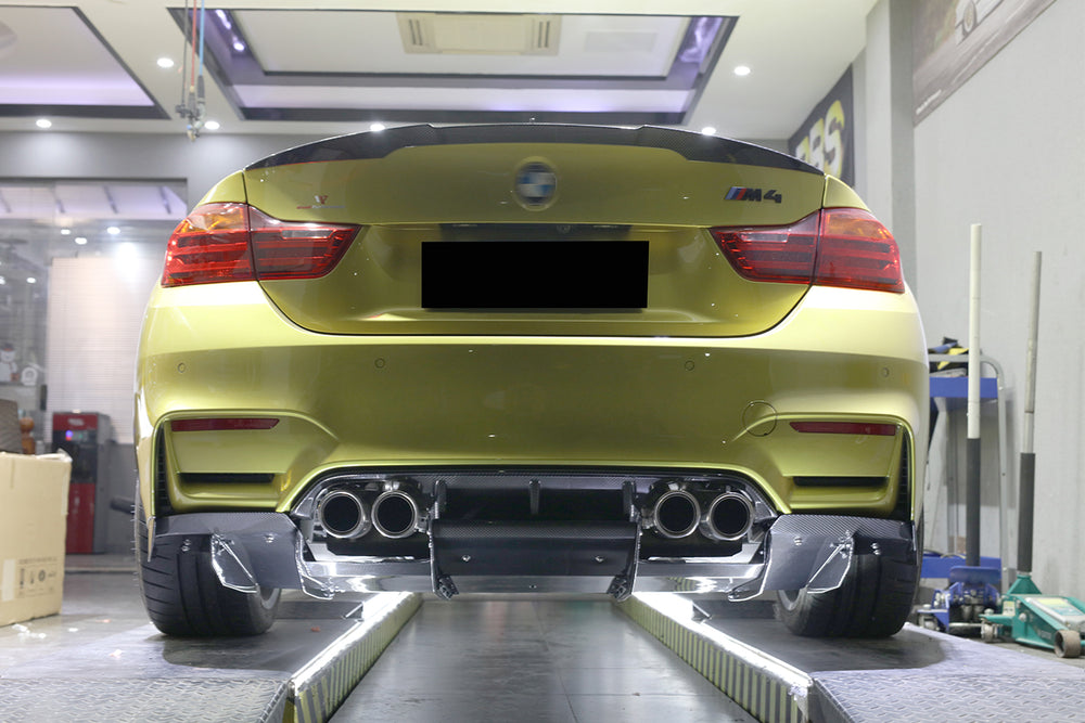 2014-2020 BMW M3 F80 & M4 F82 VA Style Carbon Fiber Rear Lip - Carbonado