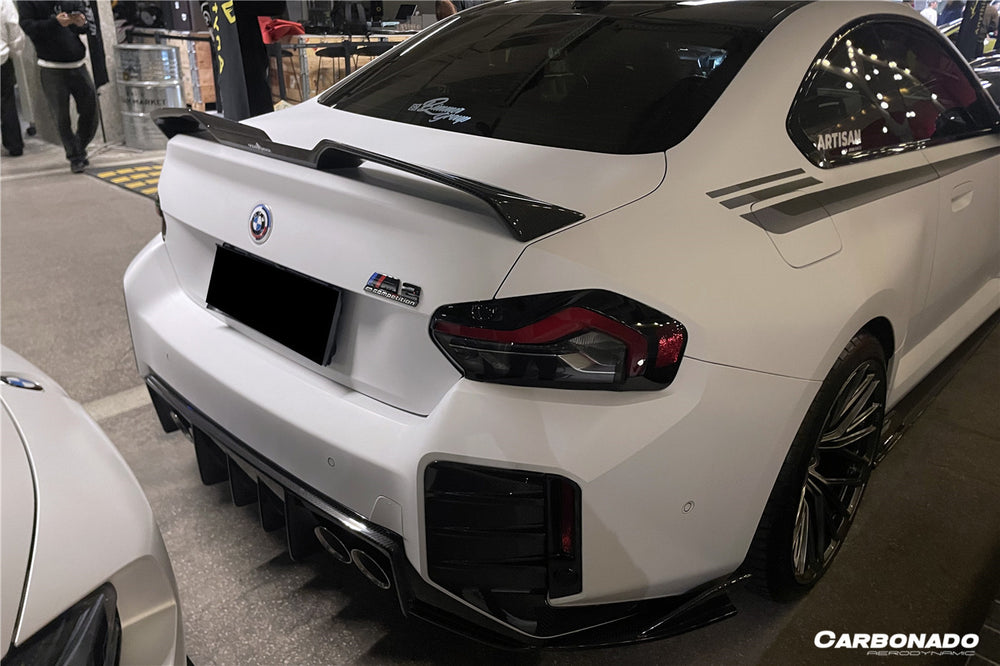 Divisor de parachoques trasero de fibra de carbono seco estilo OD BMW M2 G87 2021-2024 con aletas