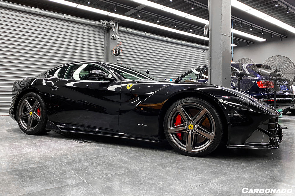 Faldones laterales de fibra de carbono estilo DC para Ferrari F12 Berlinetta 2012-2017