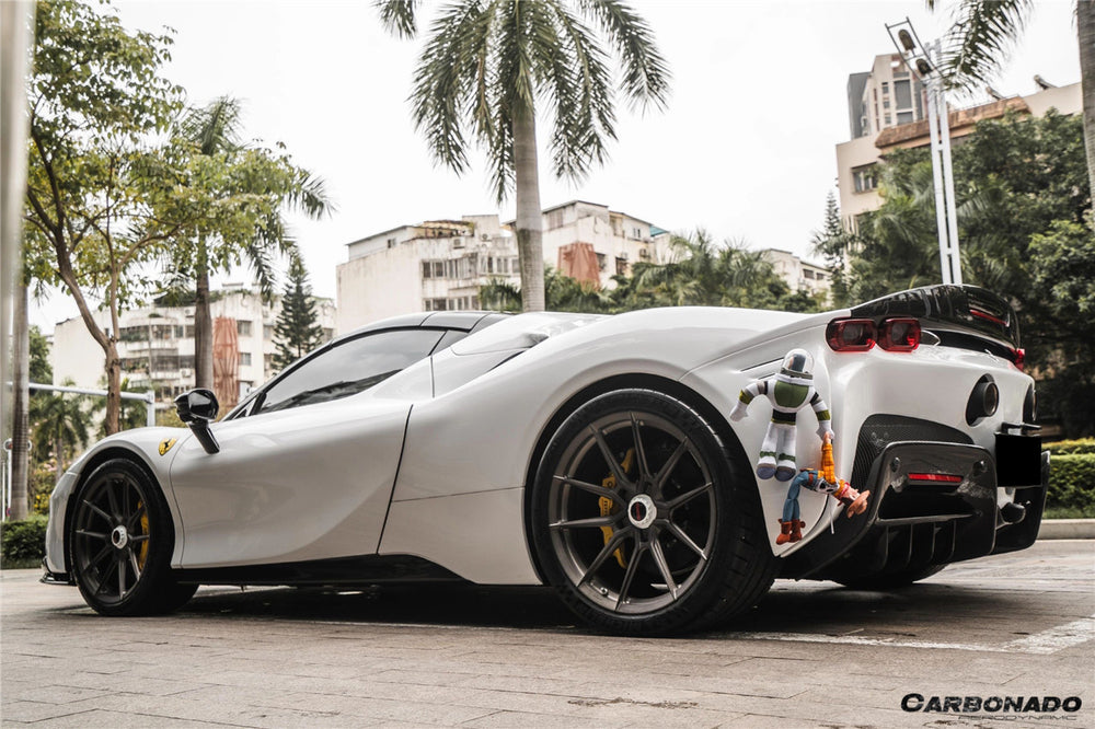 Faldones laterales de fibra de carbono para autoclave estilo OE Ferrari SF90 Stradale 2020 en adelante