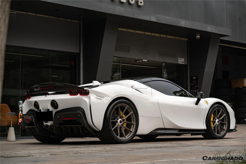 Faldones laterales de fibra de carbono para autoclave estilo OE Ferrari SF90 Stradale 2020 en adelante