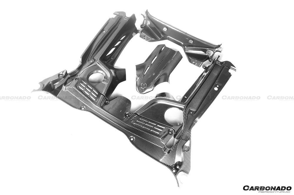 Interior del compartimiento del motor de fibra de carbono seca del Maserati MC20 2020-UP