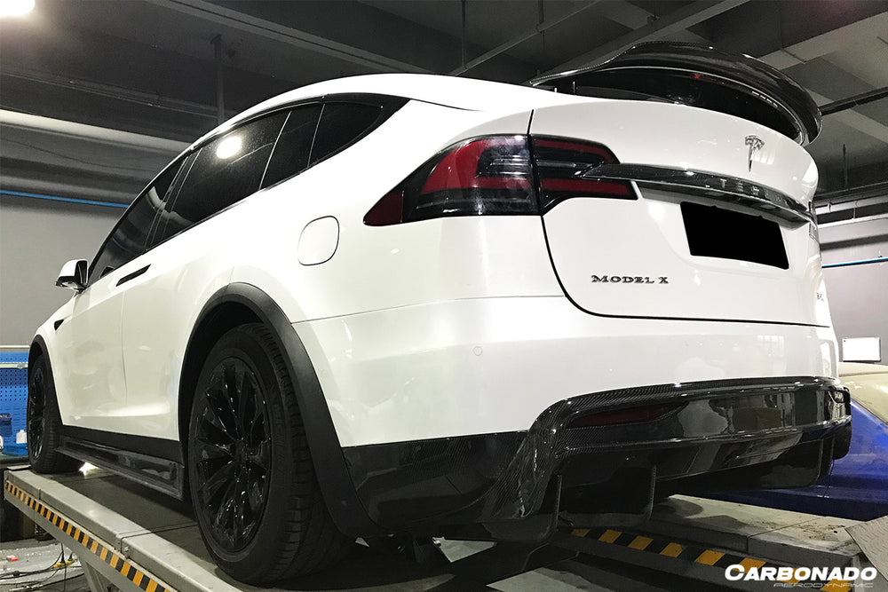 Difusor trasero de fibra de carbono estilo RZS para SUV Tesla X 2019-2021