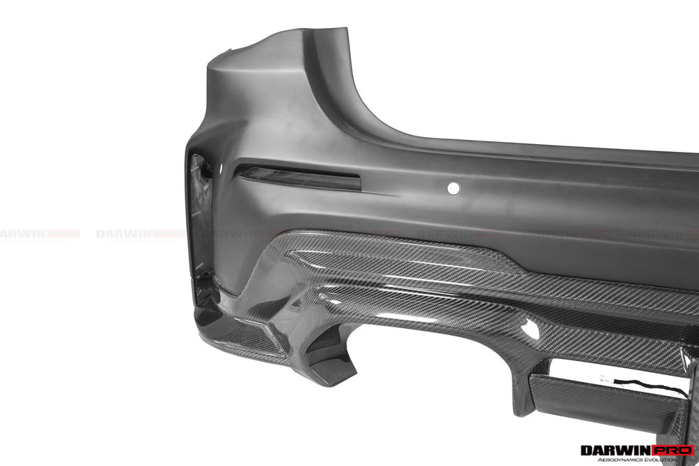 Parachoques trasero estilo BKSSII con puntas de escape para BMW M3 G80 2021 en adelante