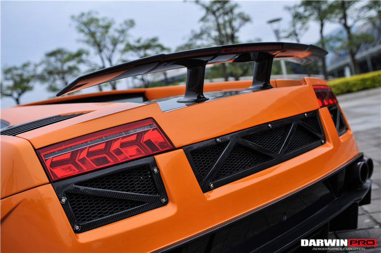 2009-2014 Lamborghini Gallardo Rear Light Center Repalcement - DarwinPRO Aerodynamics