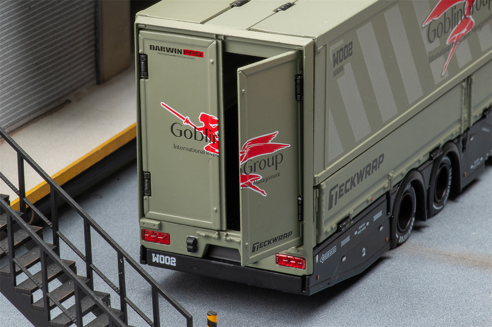 DarwinPRO Limited Edition 1:64 Scale Diecast Cutom Transport Trunk Model