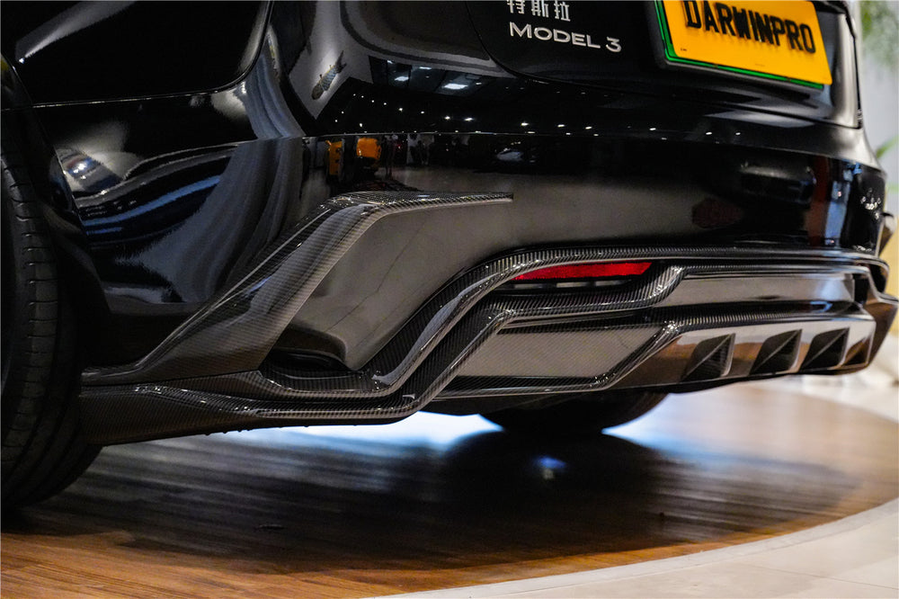 Faldón delantero central de fibra de carbono IMP Performance para Tesla Model 3 2017-2023