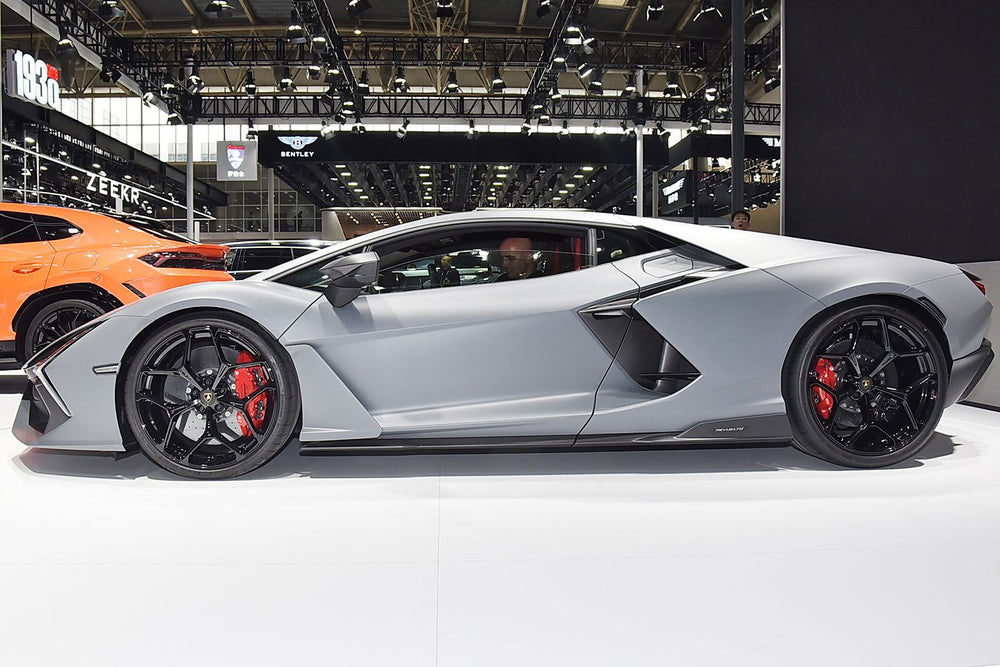 DarwinPRO 2023-UP Lamborghini Revuelto OE Style Autoclave Carbon
