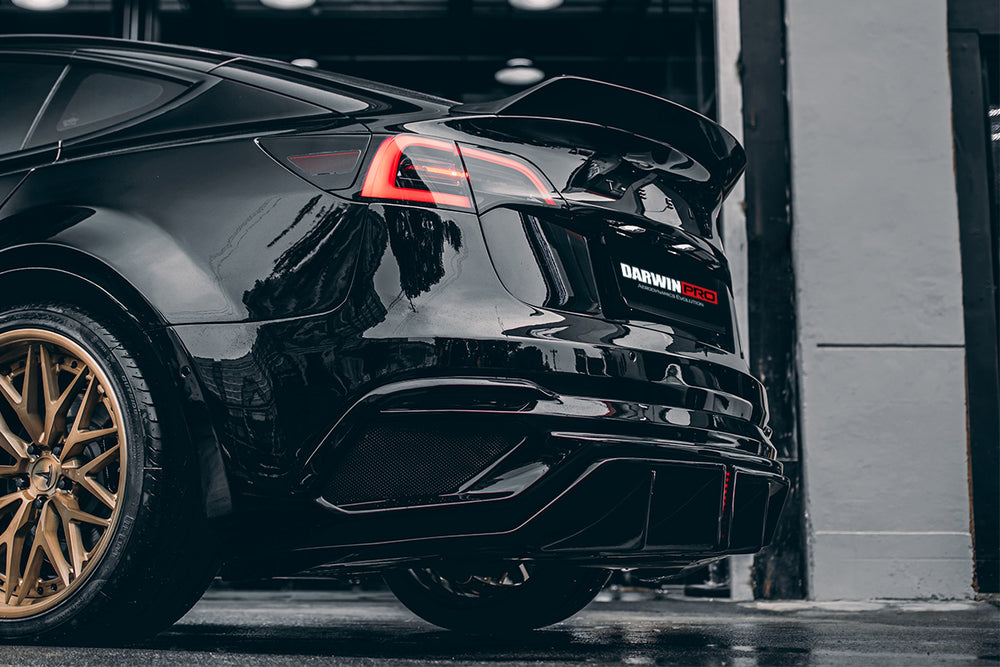 thumbnail image 2 of V Style Highkick Gloss Black Rear Trunk Spoiler For Tesla Model 3 2017-2022 2 of 4