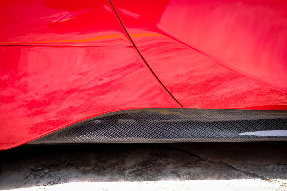 Faldones laterales de fibra de carbono para autoclave estilo OE Ferrari SF90 Stradale 2020 en adelante