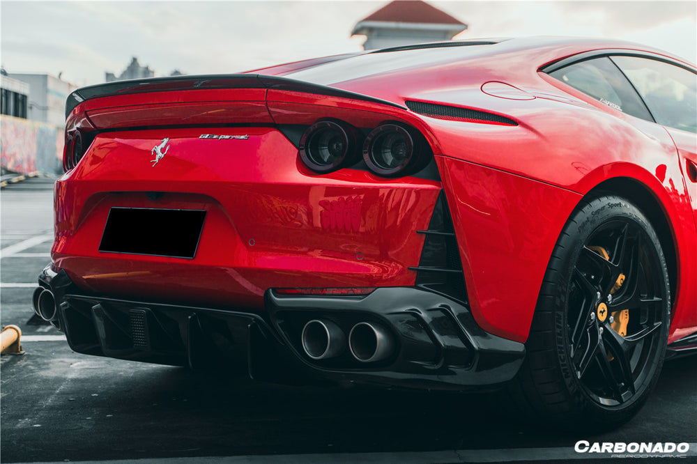 2019-UP Ferrari 812 Superfast MSY Style Trunk Spoiler - Carbonado