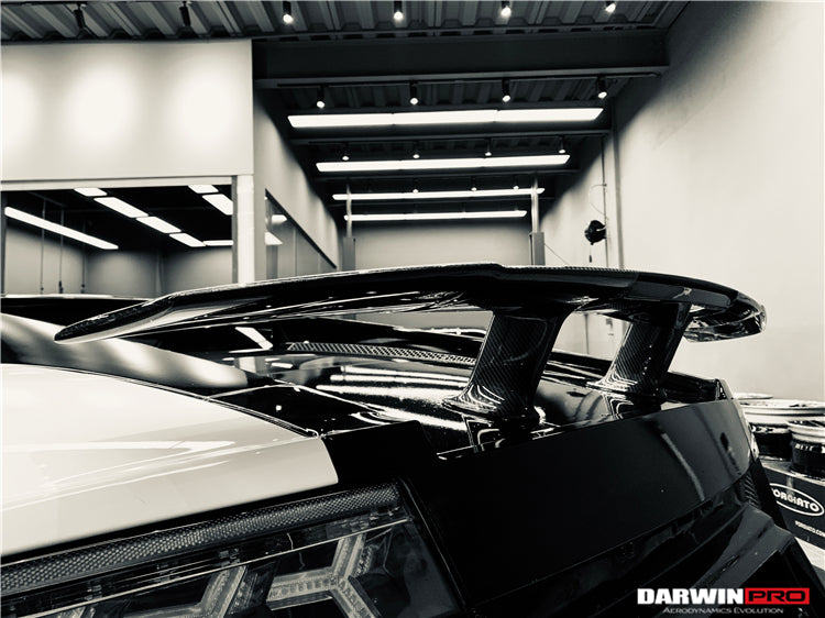 Lamborghini URUS Rear Duck Wing Spoiler Carbon Fiber - DMC